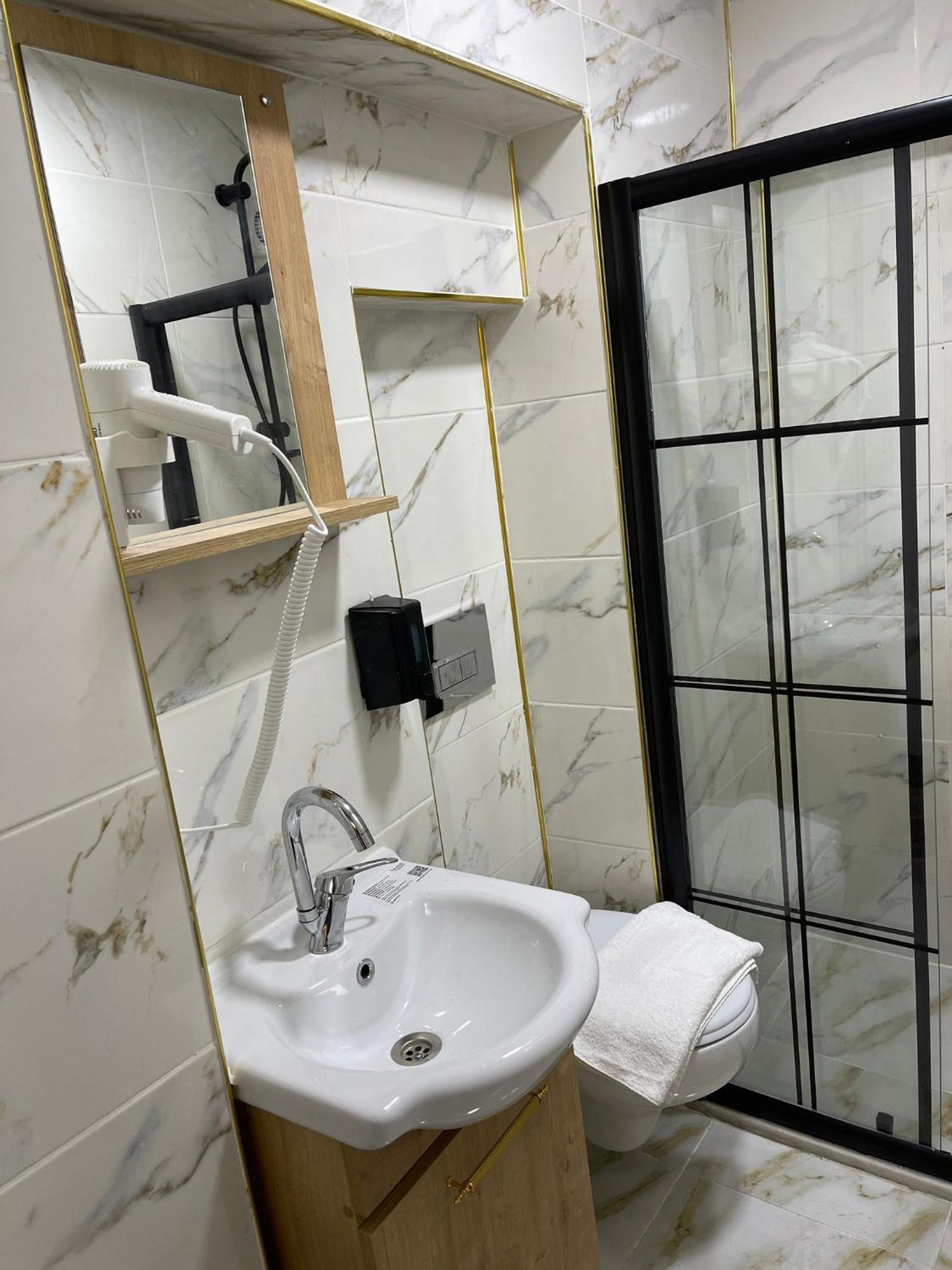 Taksim Rain Hause Aparthotel Istanbul Ngoại thất bức ảnh