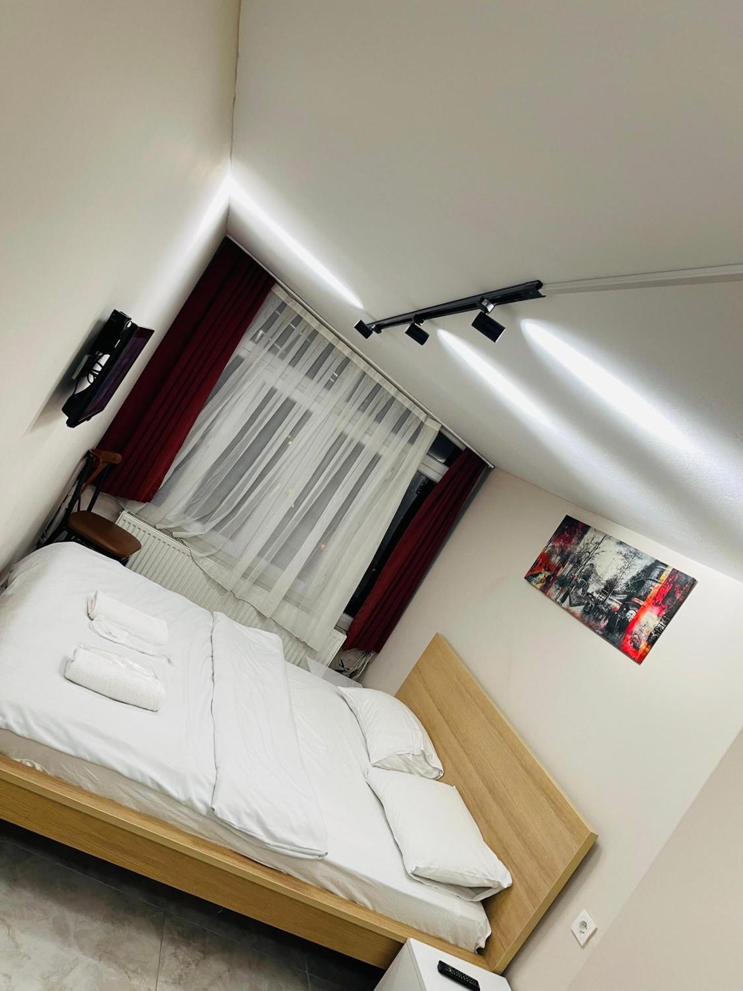 Taksim Rain Hause Aparthotel Istanbul Ngoại thất bức ảnh